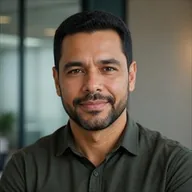 Retrato representativo de Felipe Nascimento
